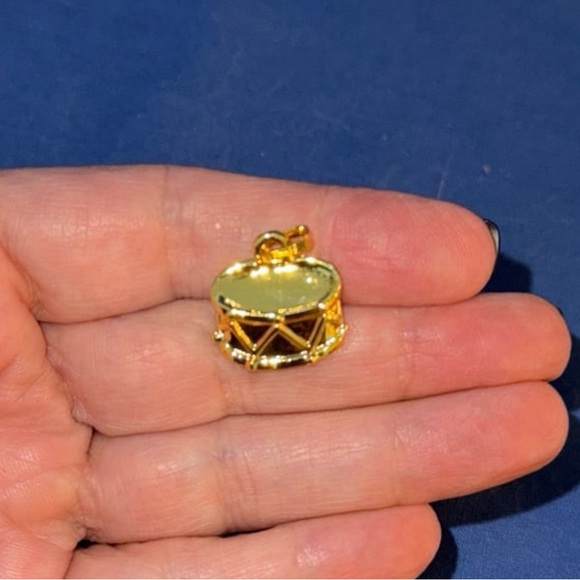 NIB Lenox Treasures “Drumming Up Surprises” Snowman Box with Trinket / Charm - Picture 4 of 5